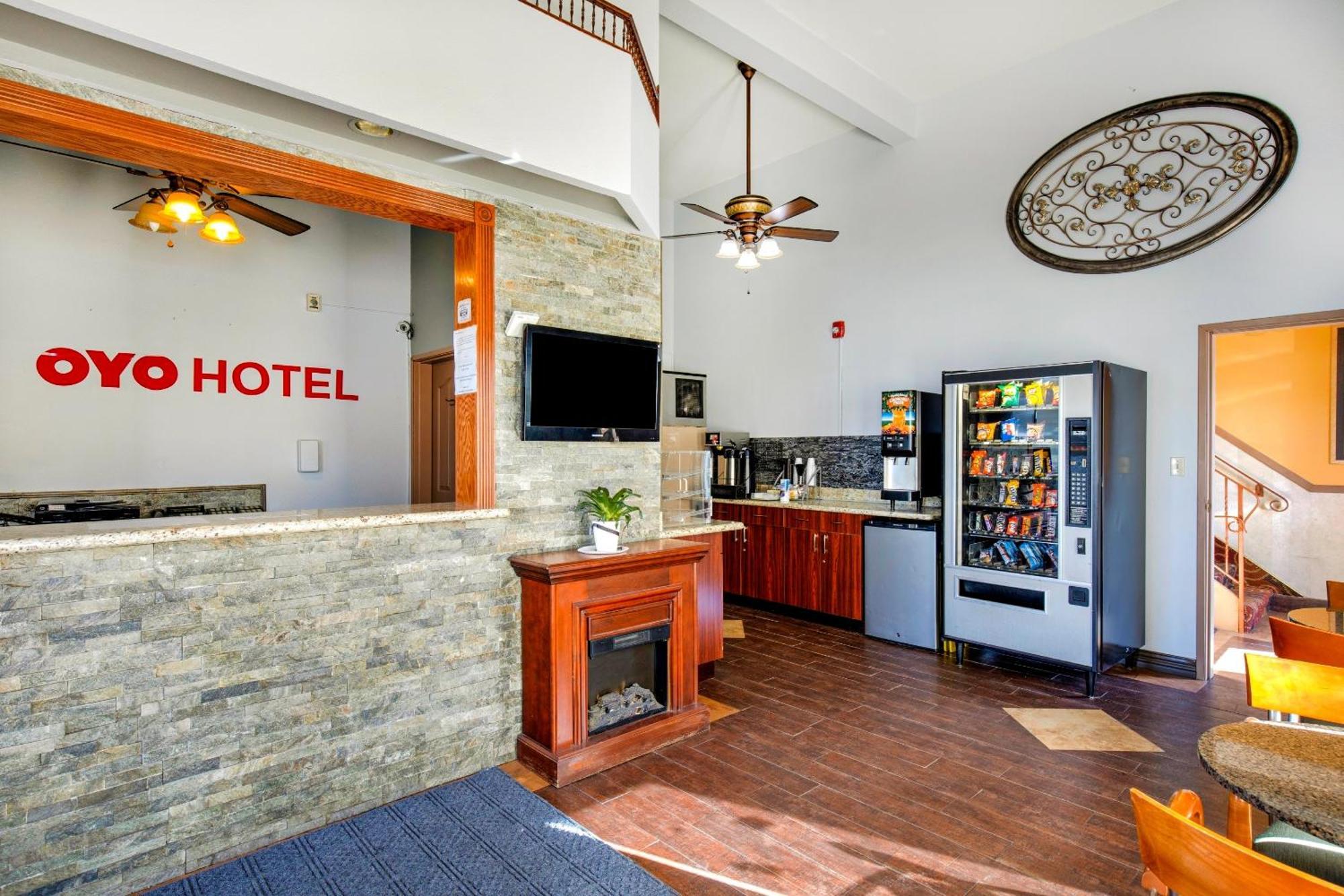 Oyo Hotel Castle Rock Co Downtown المظهر الخارجي الصورة